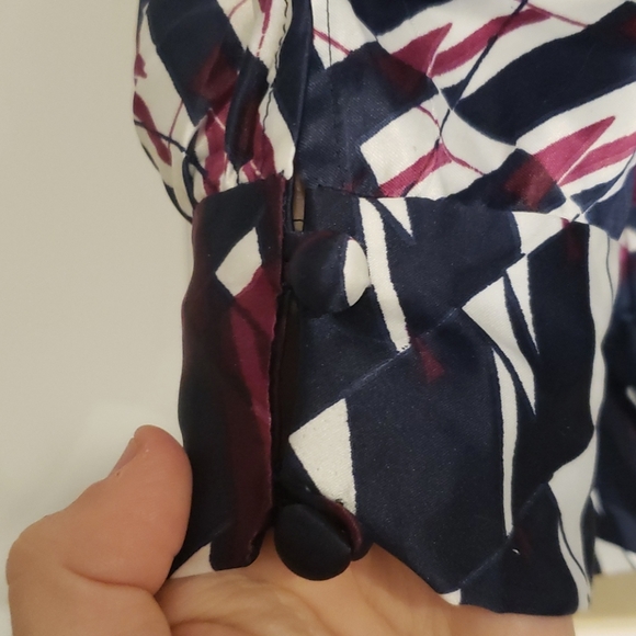 Woman's blouse - Picture 4 of 4